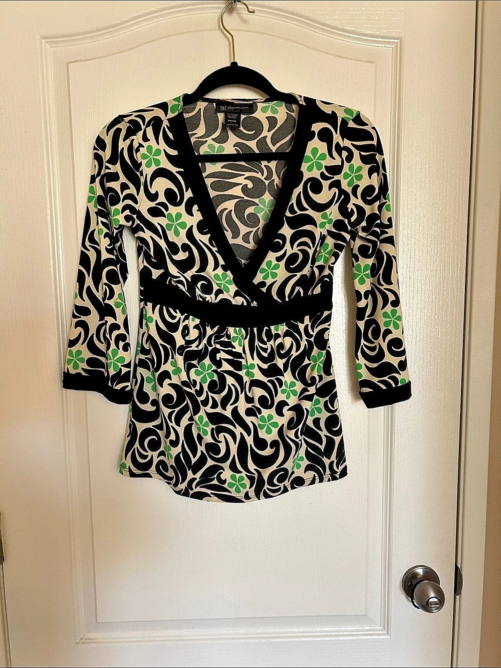 INC International Concepts Abstract Print Tunic in Black & Green Petite Like New